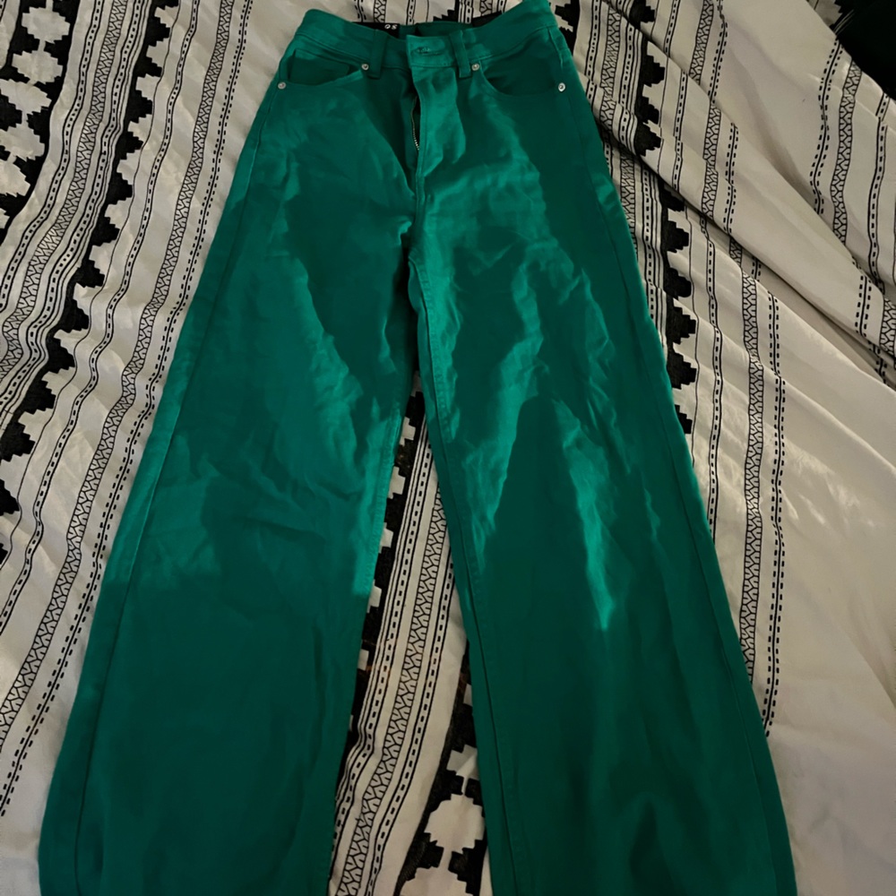 BRAND NEW HM green wide leg jeans size2!! Zara dupe
